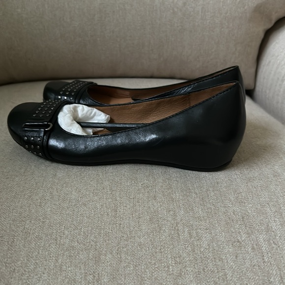 Lexi Bridge by Nuture shoes. - Picture 4 of 7